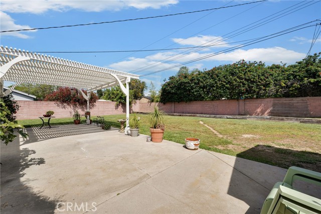 Detail Gallery Image 25 of 33 For 22249 Runnymede St, Canoga Park,  CA 91303 - 2 Beds | 2 Baths