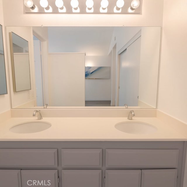 Detail Gallery Image 10 of 12 For 1720 Sugar Pine Dr., Corona,  CA 92882 - 3 Beds | 2/1 Baths