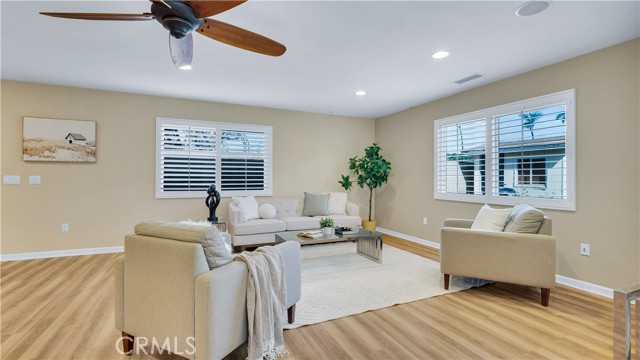 Detail Gallery Image 8 of 48 For 16050 Shasta St, Fountain Valley,  CA 92708 - 4 Beds | 2 Baths