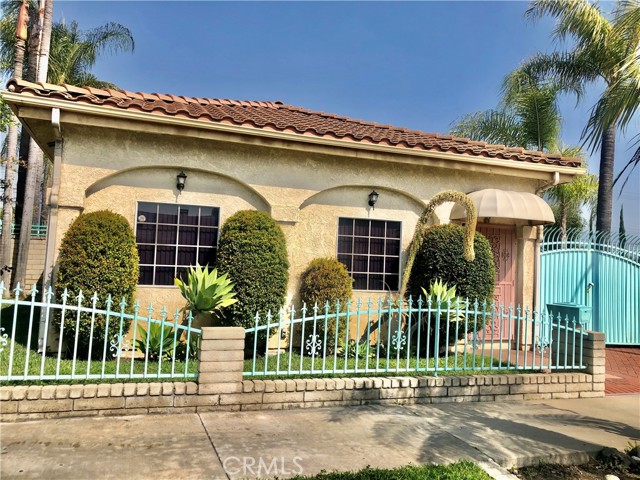 326 N Azusa Ave, Azusa, CA 91702