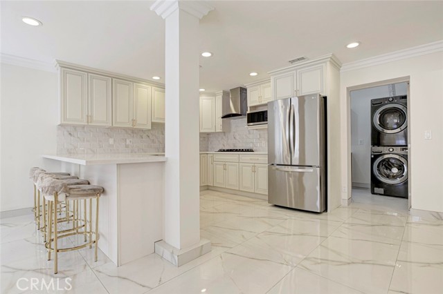 Detail Gallery Image 9 of 27 For 7044 1 Greeley, Tujunga,  CA 91042 - 3 Beds | 2 Baths