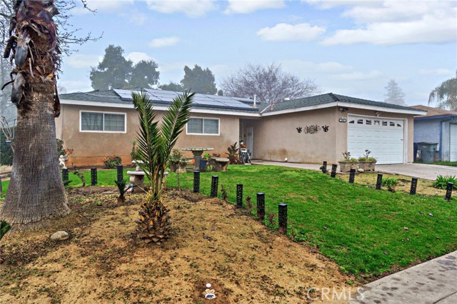 Detail Gallery Image 2 of 25 For 3849 N Stanford, Fresno,  CA 93727 - 3 Beds | 2 Baths