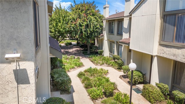 Detail Gallery Image 19 of 24 For 9625 Sepulveda Bld #4,  North Hills,  CA 91343 - 2 Beds | 1/1 Baths