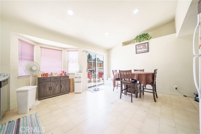 Detail Gallery Image 15 of 42 For 25584 Dracaea Ave, Moreno Valley,  CA 92553 - 3 Beds | 2 Baths
