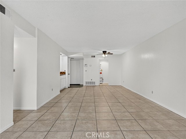 Detail Gallery Image 9 of 29 For 1419 W 179th #9,  Gardena,  CA 90248 - 2 Beds | 2 Baths