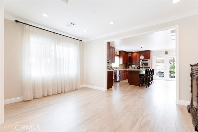 13353 Sylvan Street, Van Nuys CA: https://media.crmls.org/medias/34eecd76-4305-440c-86c2-002fbf2b6f32.jpg