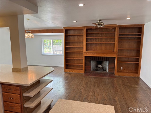 Detail Gallery Image 10 of 30 For 22479 Tula Dr, Saugus,  CA 91350 - 4 Beds | 2 Baths