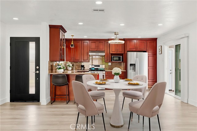 Image 2 of 27 For 7751 La Mesa Way