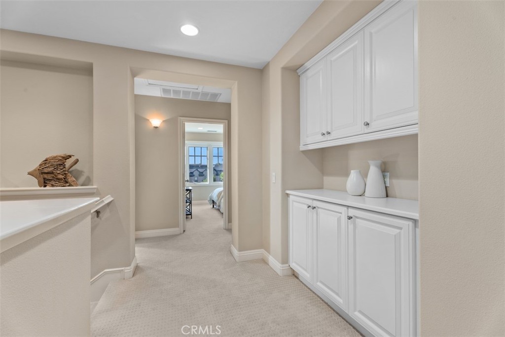 34f11e0b B597 4a68 B1c2 52cef2e423f1