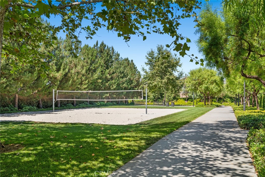 https://media.crmls.org/medias/34f1e007-a669-4122-af4e-2561606bb8f0.jpg?preset=X-Large