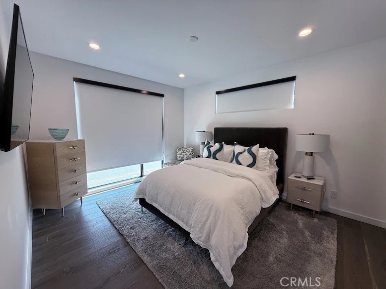 https://media.crmls.org/medias/34f3022b-1a0c-4949-b4af-2194d5843ba3.jpg?preset=X-Large