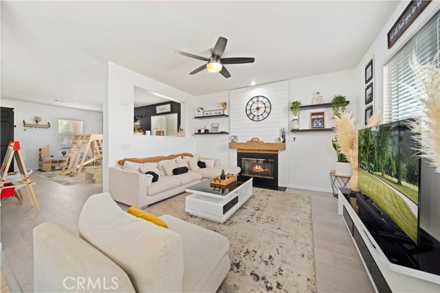2641 Senna Lane, Palmdale CA: https://media.crmls.org/medias/34f30d8e-1bfa-47e3-b6bb-154cd107dbbf.jpg