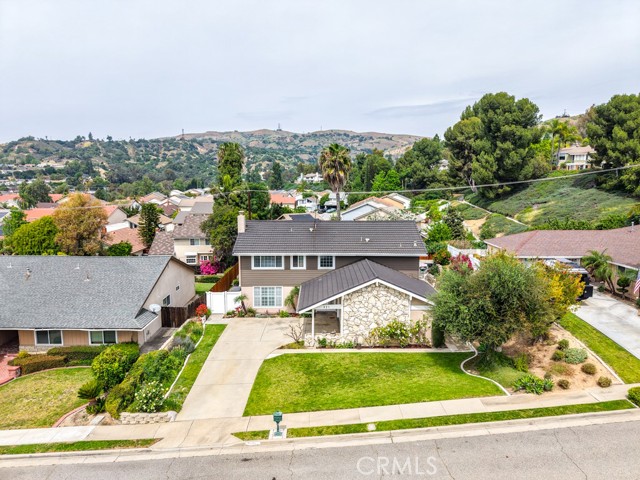 Detail Gallery Image 4 of 50 For 321 Blossom, Brea,  CA 92821 - 5 Beds | 2/1 Baths