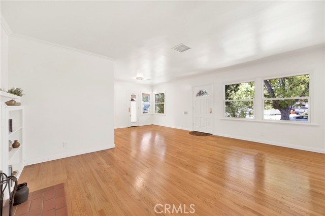 Detail Gallery Image 9 of 31 For 1202 Bruce Ave, Glendale,  CA 91202 - 2 Beds | 2 Baths