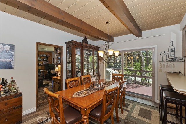 Detail Gallery Image 8 of 57 For 1249 Yellowstone Dr, Lake Arrowhead,  CA 92352 - 5 Beds | 3/2 Baths