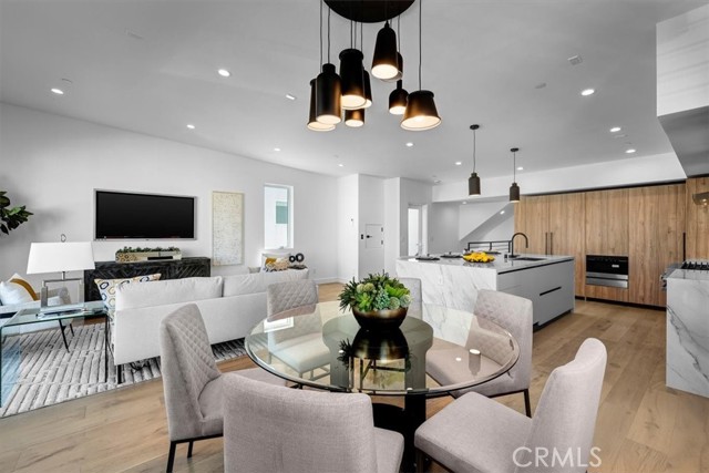 Detail Gallery Image 1 of 1 For 125 1st Ct, Hermosa Beach,  CA 90254 - 4 Beds | 3/1 Baths
