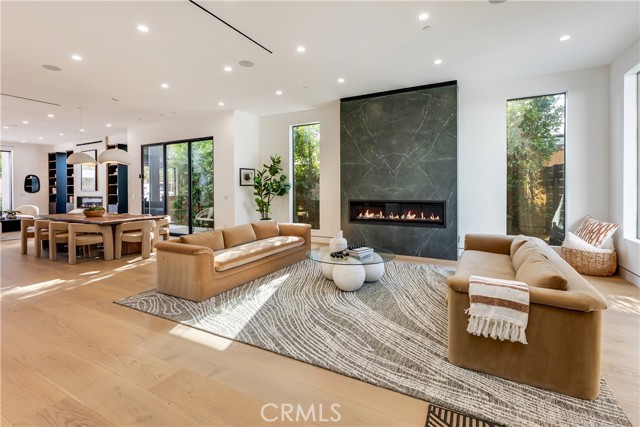22930 Dolorosa Street, Woodland Hills CA: https://media.crmls.org/medias/34f5bd0a-4da6-4e1c-99a2-01ff0a261fa7.jpg