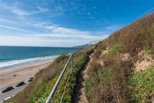 Drew Fenton | 29712 Zuma Bay Way Malibu CA | MLS: 7495918 Drew Fenton | 29712 Zuma Bay Way Malibu CA | MLS: 7495918