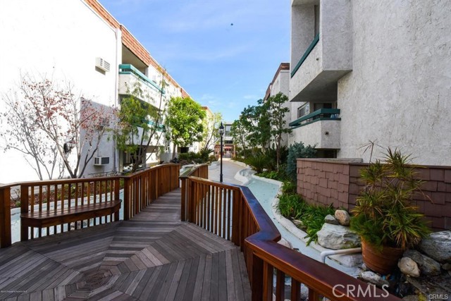Detail Gallery Image 12 of 17 For 360 S Euclid #122,  Pasadena,  CA 91101 - 1 Beds | 1 Baths
