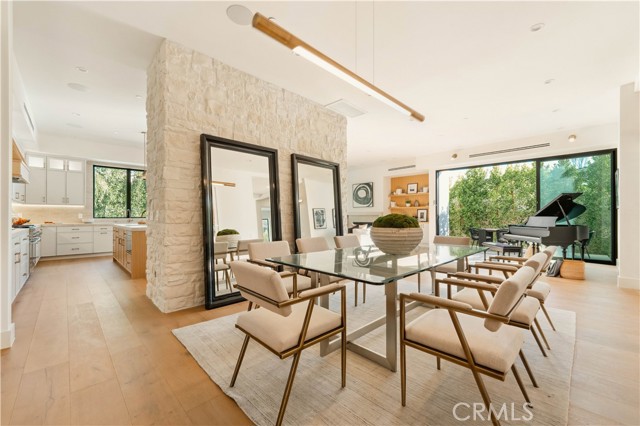 Detail Gallery Image 21 of 56 For 5136 Nagle Ave, Sherman Oaks,  CA 91423 - 6 Beds | 6/2 Baths