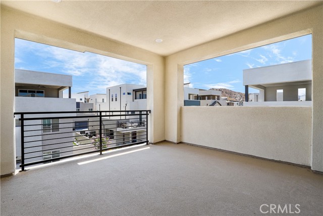 Detail Gallery Image 26 of 35 For 27512 Golden Currant Pl, Valencia,  CA 91381 - 4 Beds | 4 Baths