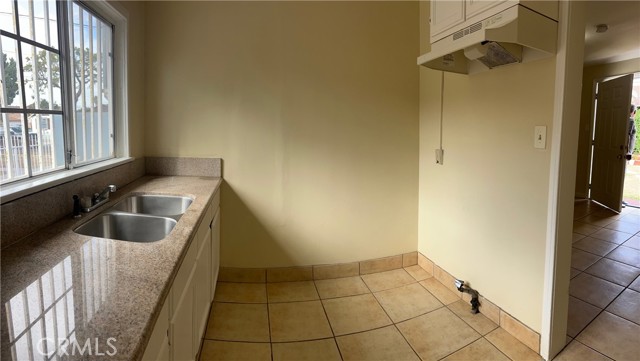 Detail Gallery Image 11 of 21 For 4616 1/2 W 111th St., Inglewood,  CA 90304 - 0 Beds | 1 Baths