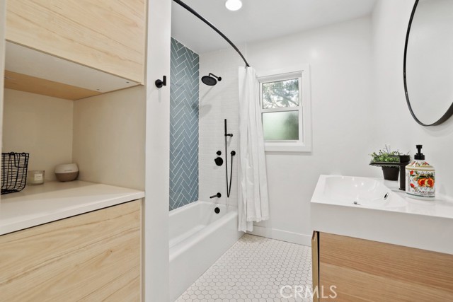 34f7f3d4 6510 46f3 8781 Ed5c68a6e7c3