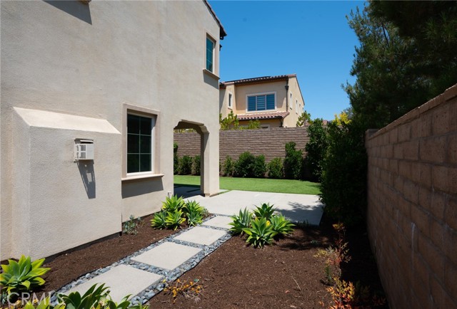 67 Tundra, Irvine CA: https://media.crmls.org/medias/34f8205f-35e2-4bec-82e9-0a5257fa420e.jpg