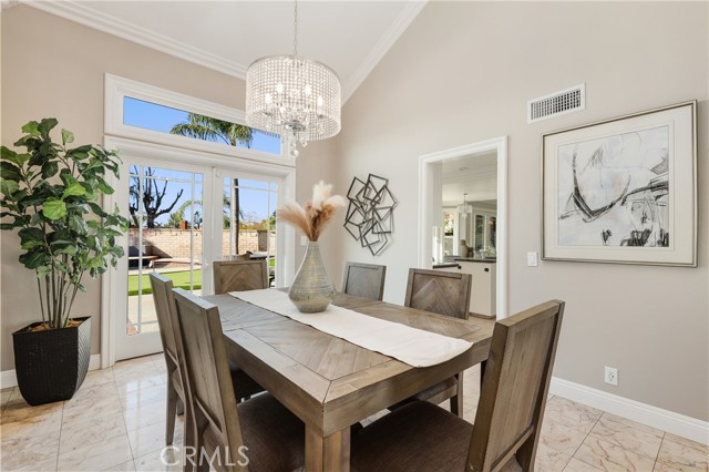 Detail Gallery Image 9 of 68 For 24320 via Arriba Linda, Yorba Linda,  CA 92887 - 5 Beds | 3 Baths