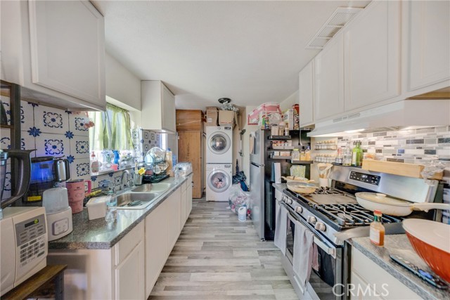 Detail Gallery Image 22 of 32 For 3218 Euclid, Lynwood,  CA 90262 - – Beds | – Baths