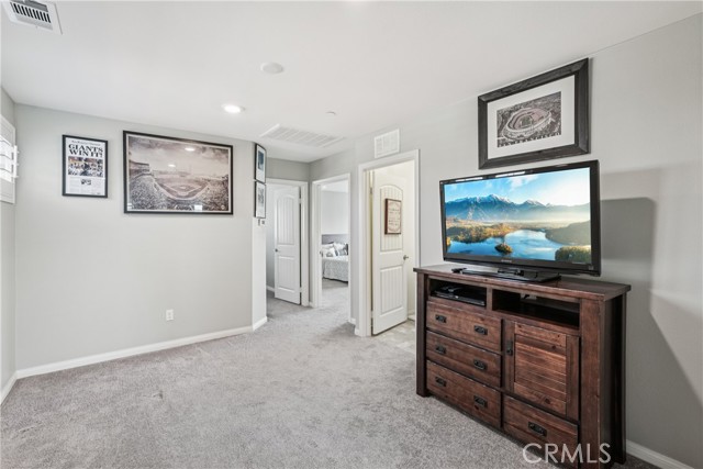 Detail Gallery Image 17 of 43 For 5371 Salt Bush Way, Fontana,  CA 92336 - 4 Beds | 3 Baths