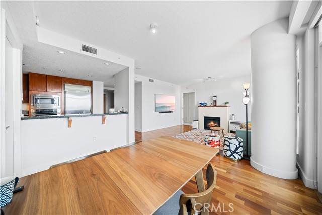 3131 Michelson Drive, Irvine CA: https://media.crmls.org/medias/34f9aadb-4507-4f13-b312-c8320cfe94e2.jpg