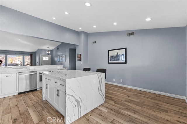 Detail Gallery Image 8 of 35 For 7407 Ambrosia, Rancho Cucamonga,  CA 91730 - 4 Beds | 2 Baths