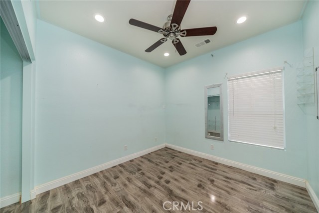 7404 Marshall Court, Highland CA: https://media.crmls.org/medias/34fbb36f-4c04-4c01-adf8-55c217d177ab.jpg