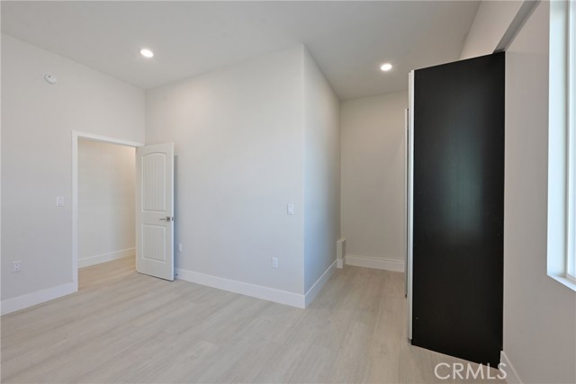 Detail Gallery Image 9 of 16 For 7929 Blackburn Ave, Los Angeles,  CA 90048 - 3 Beds | 2 Baths