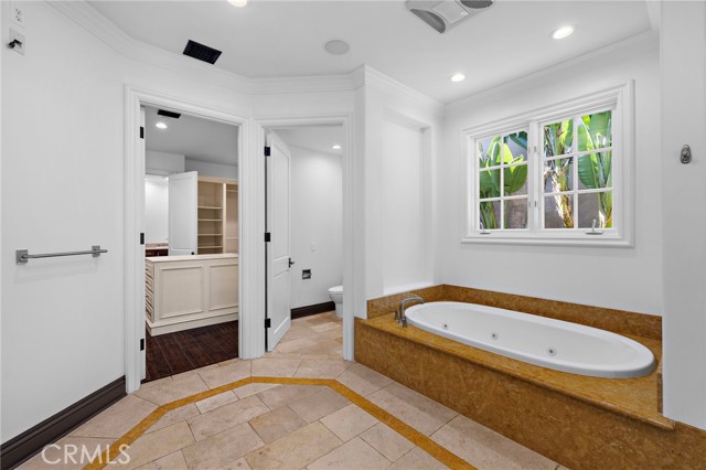 Detail Gallery Image 26 of 74 For 1316 Beverly Grove Pl, Beverly Hills,  CA 90210 - 5 Beds | 7/2 Baths