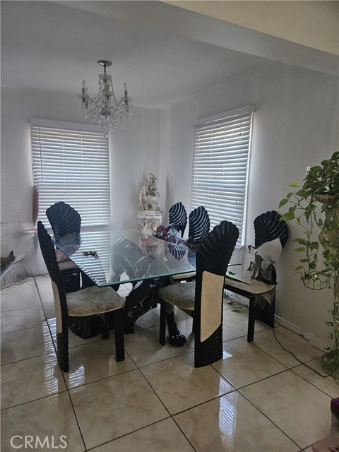 Detail Gallery Image 4 of 15 For 241 S Kern Ave, Los Angeles,  CA 90022 - – Beds | – Baths