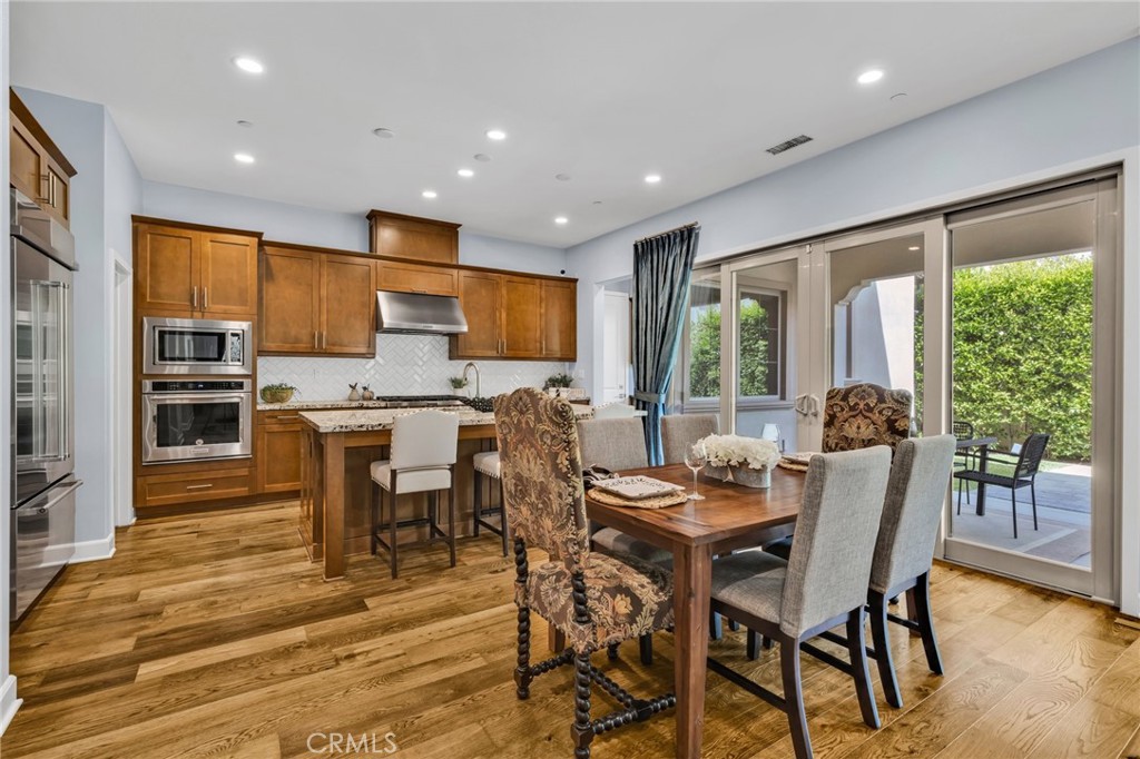 MLS #OC25139999 image #2