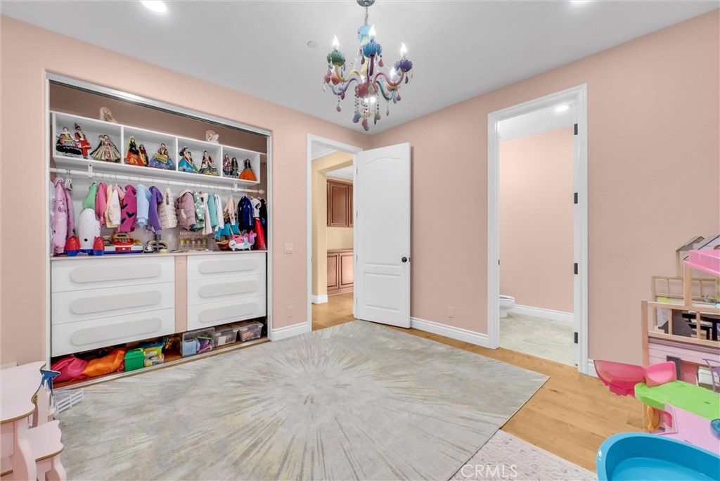 MLS #OC25275903 image #21