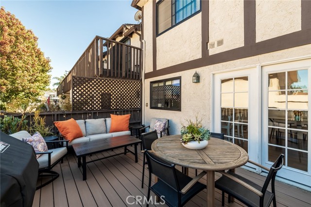240 Broadway, Redondo Beach, California 90277, 3 Bedrooms Bedrooms, ,1 BathroomBathrooms,Residential,For Sale,Broadway,SB25240490