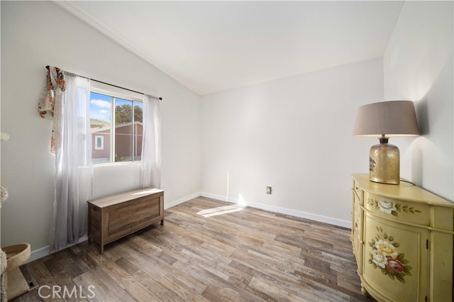 Detail Gallery Image 12 of 26 For 5200 Entrar Drive #71,  Palmdale,  CA 93551 - 4 Beds | 2 Baths