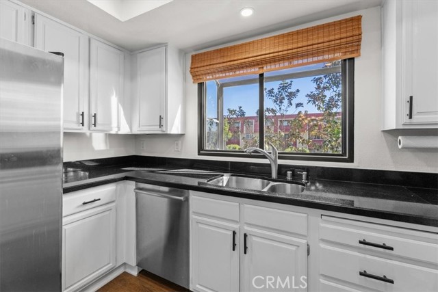 Detail Gallery Image 7 of 30 For 935 Main St #202,  El Segundo,  CA 90245 - 2 Beds | 2 Baths