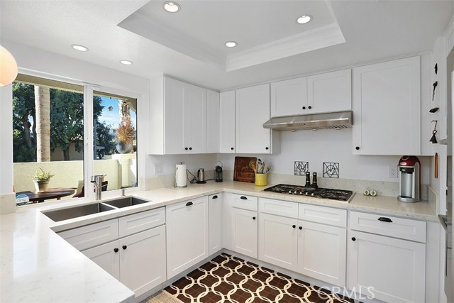 Detail Gallery Image 11 of 37 For 497 Morning Canyon Rd #6,  Corona Del Mar,  CA 92625 - 2 Beds | 2 Baths