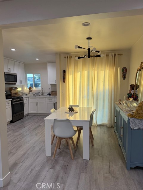 Detail Gallery Image 5 of 10 For 9971 Ilex, Pacoima,  CA 91331 - 3 Beds | 2 Baths