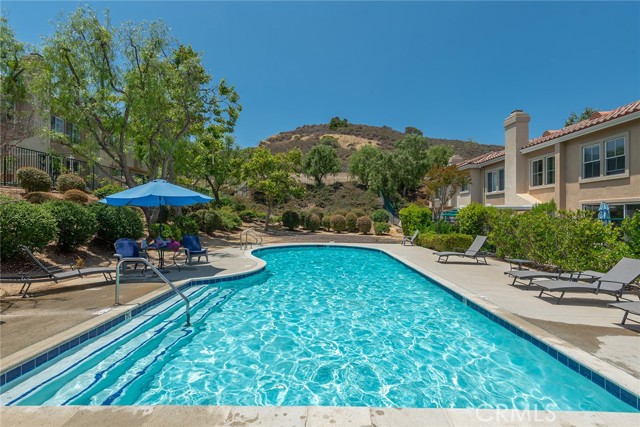 Detail Gallery Image 31 of 32 For 494 Bannister Way #B,  Simi Valley,  CA 93065 - 2 Beds | 2 Baths