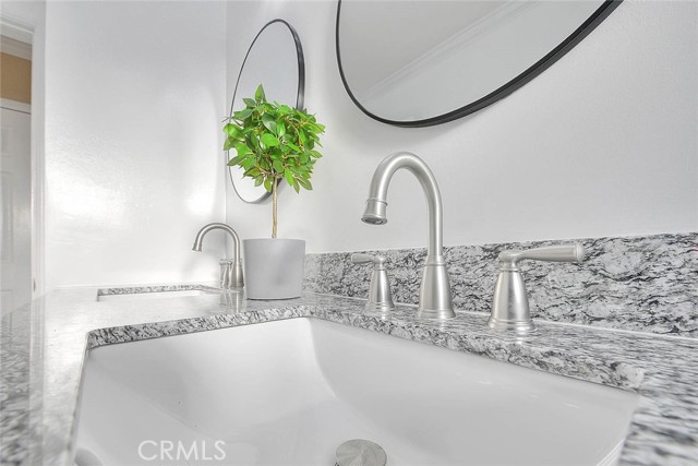 Detail Gallery Image 31 of 43 For 2149 W Cris Ave, Anaheim,  CA 92804 - 4 Beds | 2 Baths