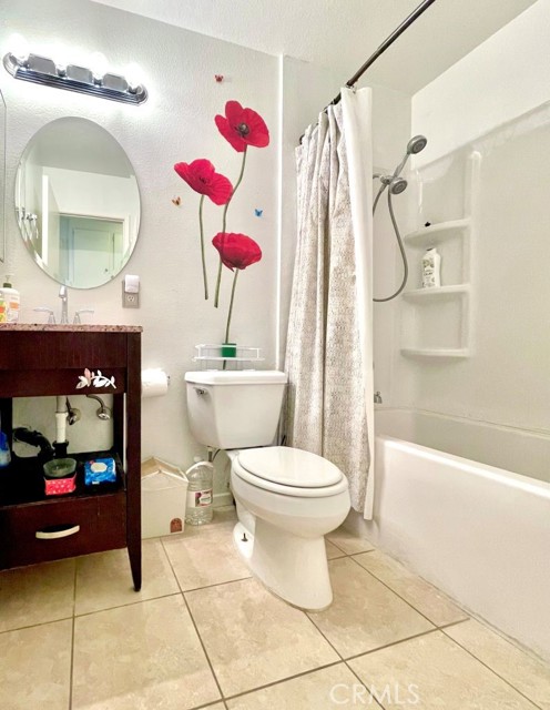 Detail Gallery Image 12 of 28 For 1335 N Elderberry Ave, Ontario,  CA 91762 - 3 Beds | 2 Baths