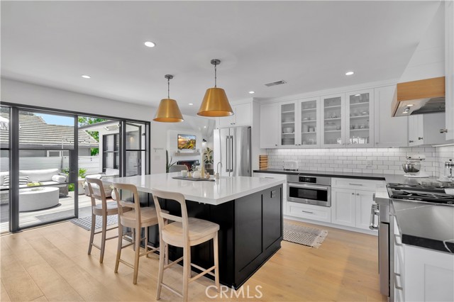 Detail Gallery Image 16 of 51 For 206 Del Mar Ave, Costa Mesa,  CA 92627 - 4 Beds | 2 Baths
