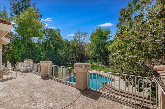 Detail Gallery Image 27 of 33 For 4525 Vista De Oro Ave, Woodland Hills,  CA 91364 - 5 Beds | 4/2 Baths