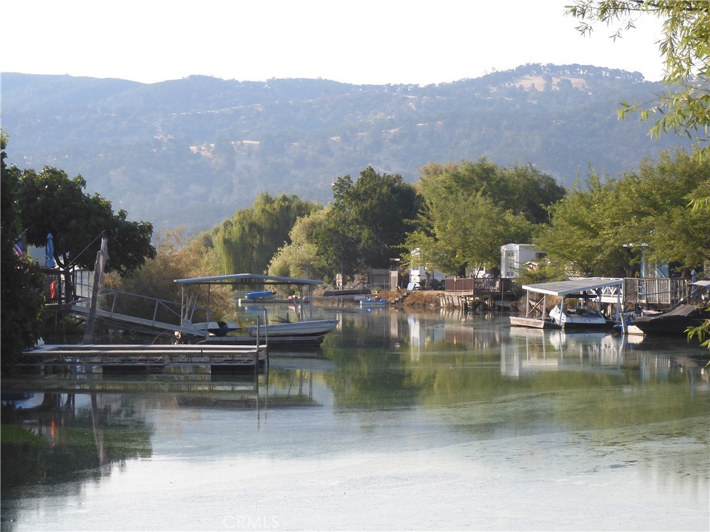 https://media.crmls.org/medias/350466b7-4cd8-4568-b5bb-f3c8e9763023.jpg?preset=X-Large